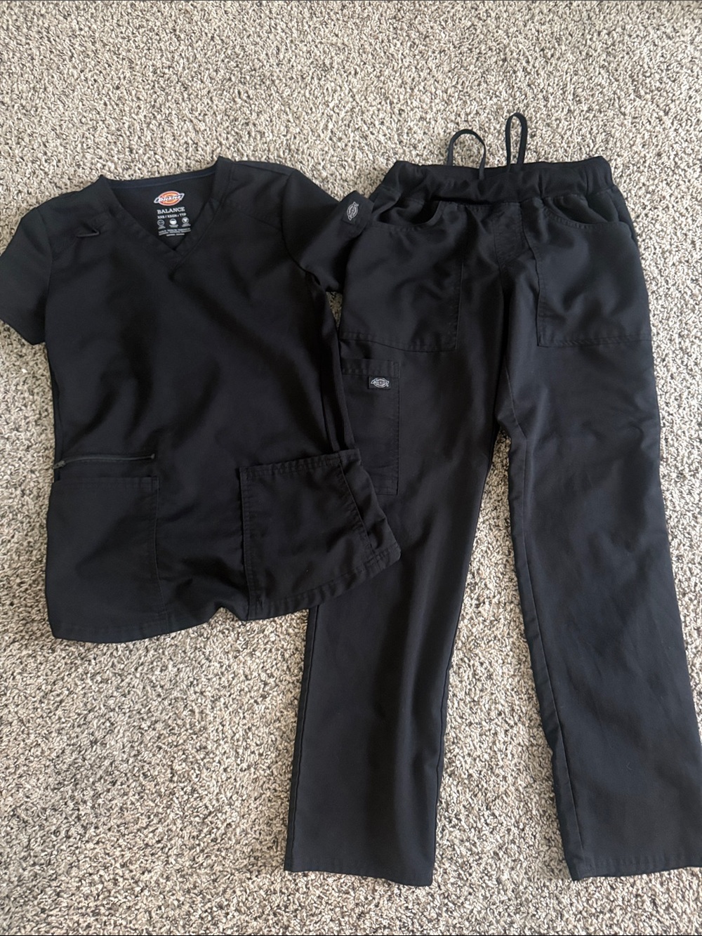 Dickies Women's Black Straight Leg Scrub Pants and top